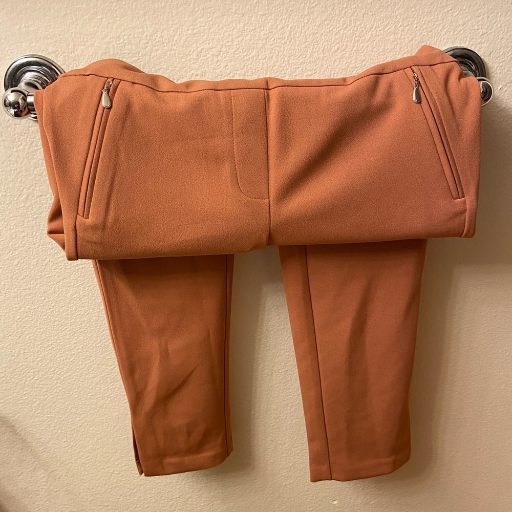 Women’s pink pants